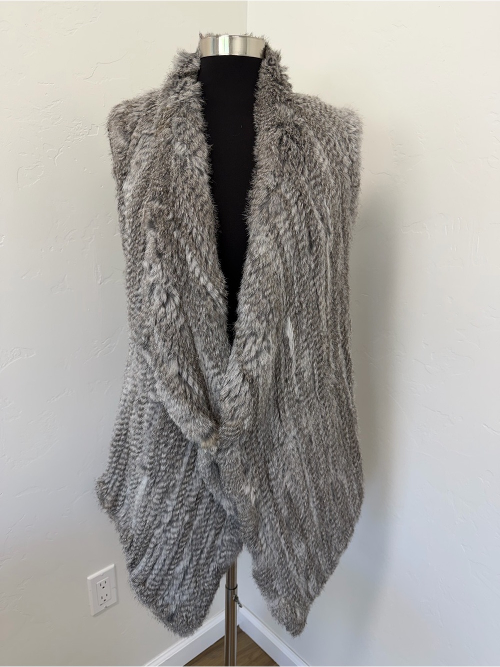 Bagatelle Grey Rabbit Fur Knit Wool Blend Asymmetrical Statement Vest Size L